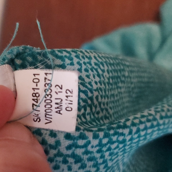 Old Navy sz L Teal mermaid-esque blouse 🌛 - Picture 9 of 9